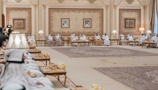 حاكم الشارقة يواصل استقبال المهنئين بحلول عيد الفطر المبارك
