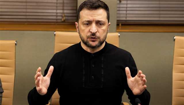 زيلينسكي يجدد الدعوة لتشديد العقوبات على روسيا