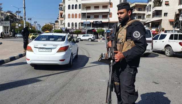 بعد الاشتباكات العنيفة..وزارة الدفاع تغلق الطرق المؤدية إلى الساحل في سوريا
