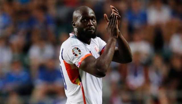 برشلونة يفكر في استعارة لوكاكو