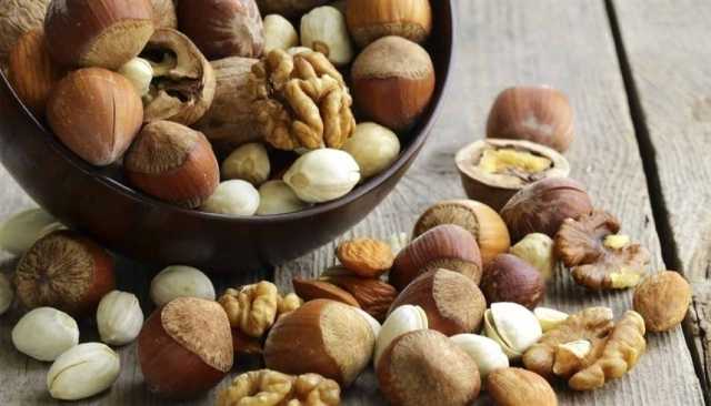 ما مقدار البروتين في المكسرات؟