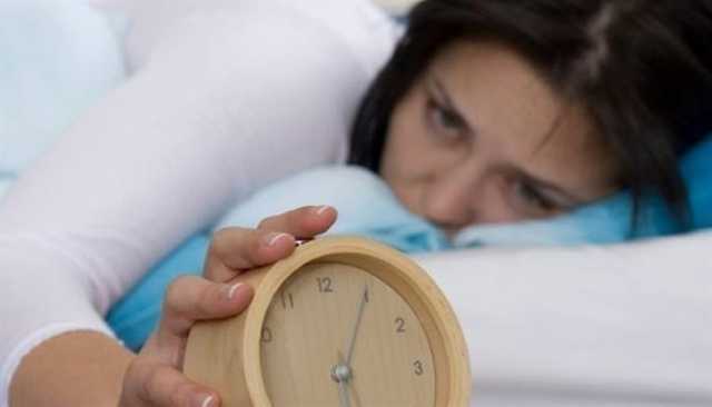 القليل من النوم يضاعف خطر كورونا طويل الأمد