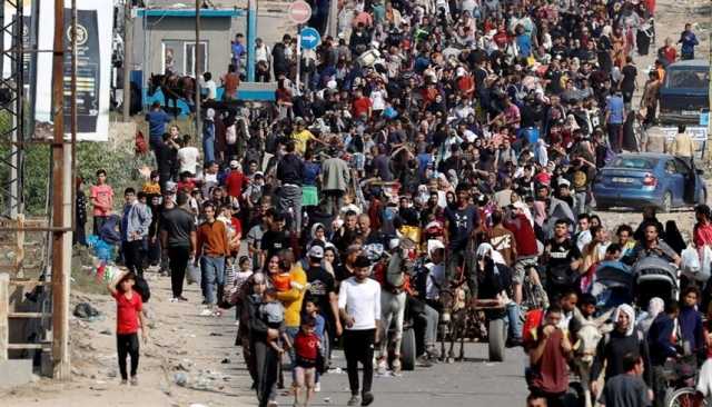 آلاف الفلسطينين يفرون من شمال القطاع إلى جنوبه