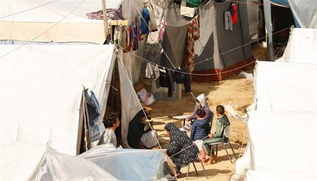 فلسطينيون يرفضون الهدنة ويطالبون بوقف الحرب