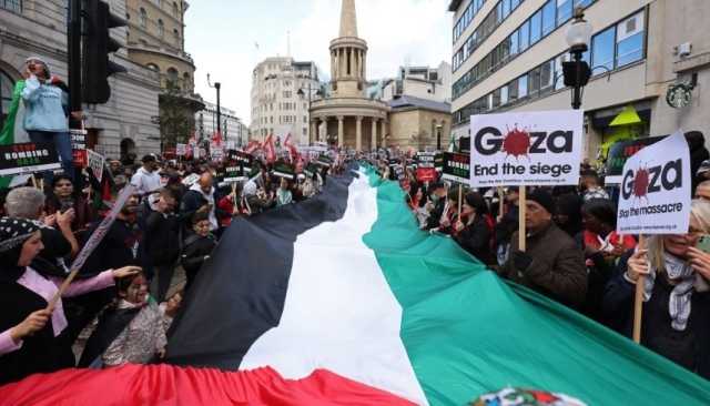 الحكومة البريطانية تتهم الشرطة بالتحيز للفلسطينيين خلال المسيرات
