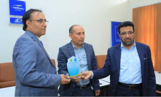 تجهيز قاعة الدراسات العليا بكلية التجارة والإقتصاد بتمويل من سبأفون