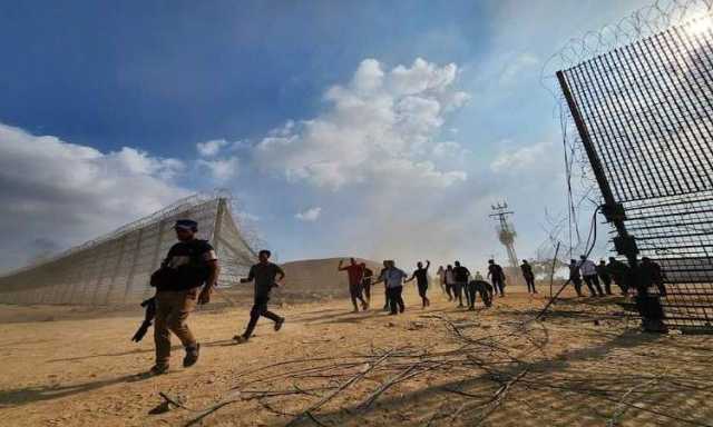 نيويورك تايمز تكشف تفاصيل جديدة عن عملية طوفان الأقصى