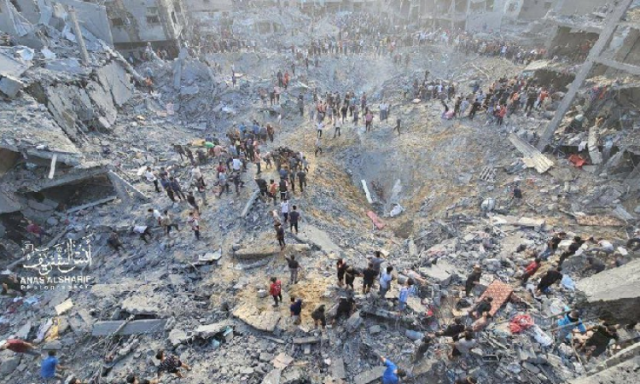 أكثر من 400 شهيد وجريح في غارات لطيران العدو على مخيم جباليا