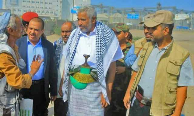 ميناء بري لشاحنات النقل الثقيل بالحديدة
