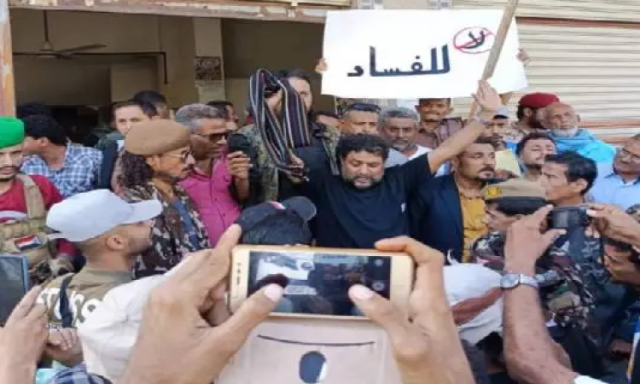 اطلاق نار وفوضى في مبنى التعليم العالي بعدن