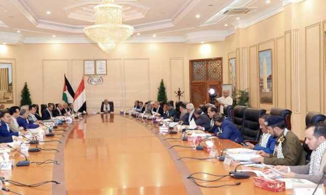 الحكومة تشيد ببطولات القوات المسلحة