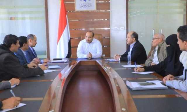 الصناعة تعلن إلغاء التعامل بالسجلات التجارية الورقية