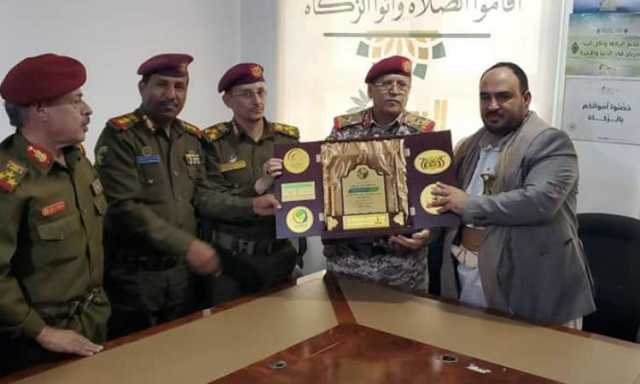 دائرة الرعاية الاجتماعية بوزارة الدفاع تُكرم رئيس هيئة الزكاة نشطان