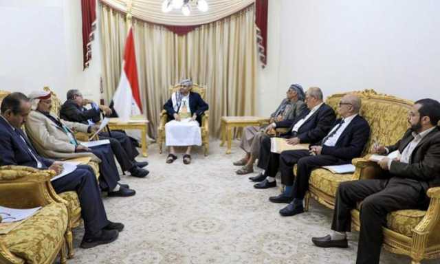 المجلس السياسي يجدد التأكيد على استعداده لتنفيذ مبادرة مأرب ومبادرة الرئيس المتعلقة بتعز
