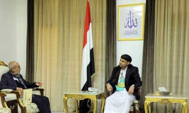 الرئيس المشاط يلتقي رئيس المركز الوطني للوثائق