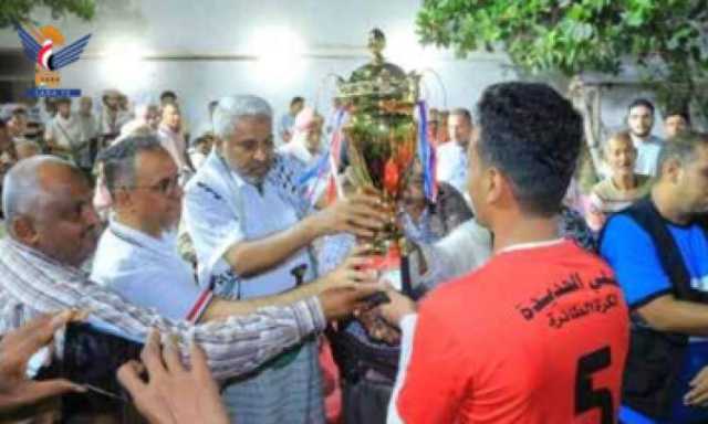 تكريم الفائزين بنادي أهلي الحديدة