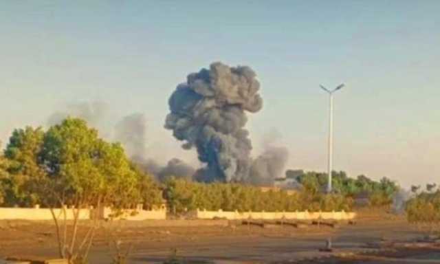 طيران العدوان الأمريكي البريطاني يستهدف  بـ6 غارات مطار الحديدة