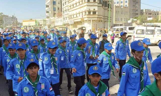 مسير شعبي وعسكري في مديرية الثورة بماسبة عيد الوحدة