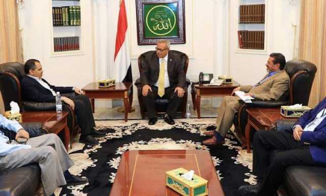 بن حبتور يشيد بما حققته جامعة 21 سبتمبر في مجال اختصاصها