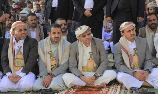 الرئيس المشاط يؤدي صلاة عيد الأضحى في مديرية ارحب