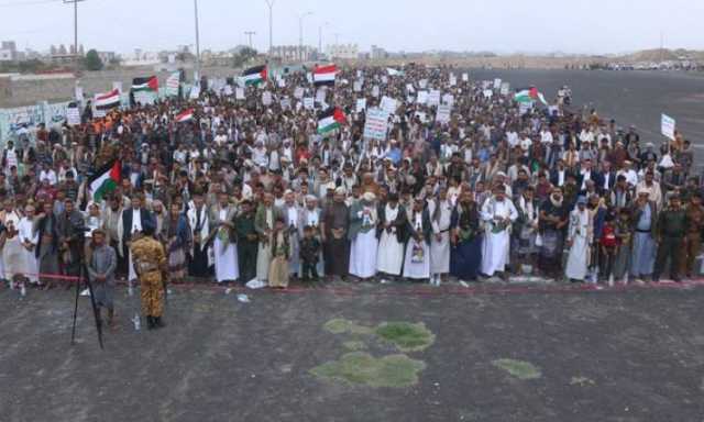 أبناء تعز يحتشدون في ثمان ساحات دعما للشعب والقضية الفلسطينية