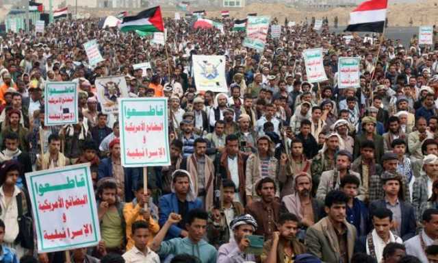 أبناء تعز يخرجون في 10 ساحات نصرة لفلسطين