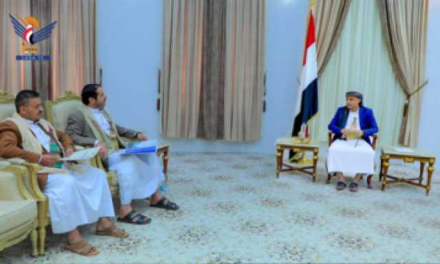 الرئيس المشاط يلتقي رئيس هيئة الاوقاف