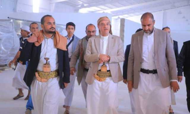 وزير الاقتصاد يزور عددًا من المصانع في محافظة صنعاء