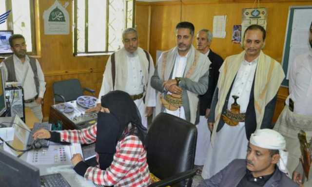 وزير الإعلام يطلع على سير العمل بقطاع البرنامج العام - إذاعة صنعاء
