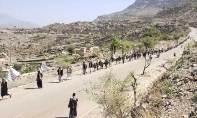 خريجو طوفان الأقصى بعزلة بني موهب في عمران ينظمون مسيراً راجلاً