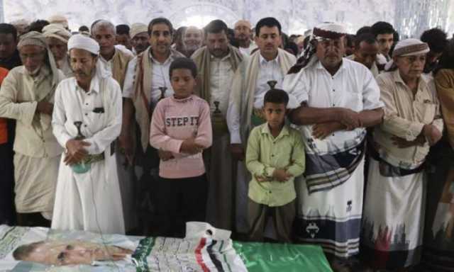 تشييع جثامين شهداء مصنع إسمنت باجل في الحديدة