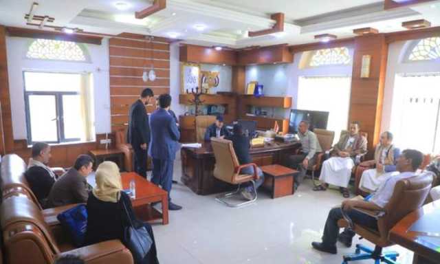 وزير الاقتصاد يلتقي المواطنين خلال اليوم المفتوح