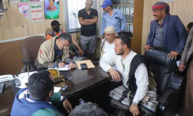 وزير الكهرباء يتفقد العمل في منطقة كهرباء تعز