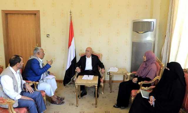 رئيس الوزراء يناقش نشاط وزارة الشئون الاجتماعية والوحدات التابعة لها