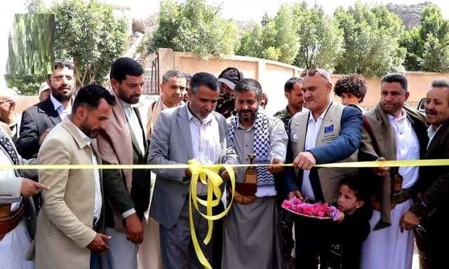 وزير الكهرباء ومحافظ ذمار يفتتحان 67 مشروع مياه في ذمار