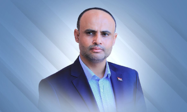 الرئيس المشاط يهنئ رئيس جمهورية القمر الاتحادية بذكرى العيد الوطني