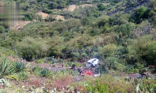 وفاة واصابة 11 شخصا بحادث انقلاب باص في نقيل سمارة