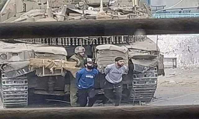 جندي صهيوني يعترف: استخدمنا مدنيين فلسطينيين كدروع بشريّة في غزة