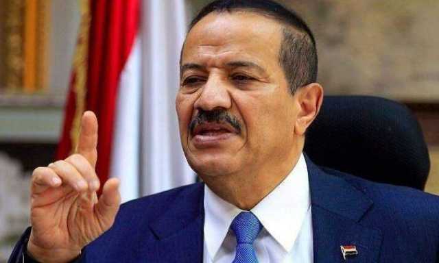 انباء عن مغادرة هشام شرف عدن بعد أيام من اعتقاله