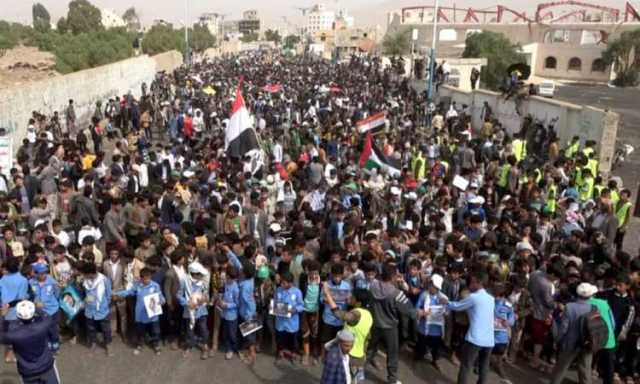 مسيرات طلابية حاشدة بعمران تضامناً مع الشعب الفلسطيني