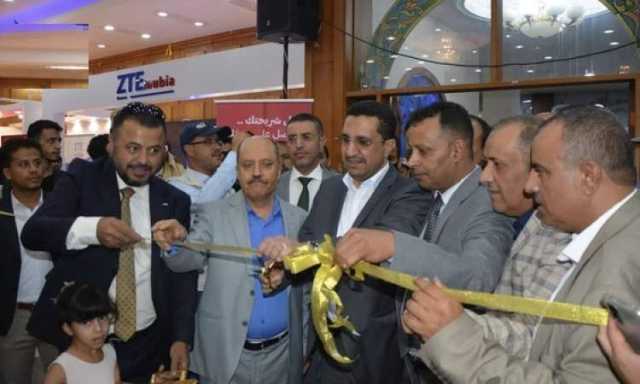 وزير الاتصالات يفتتح معرض سمارت اكس التقني
