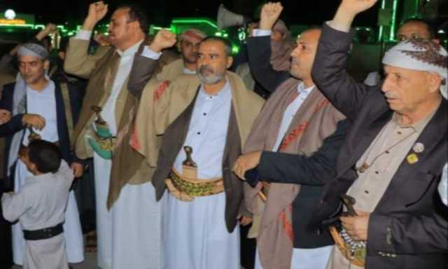 وزير الكهرباء وأمين العاصمة يدشنان الإنارة الضوئية في ميدان السبعين