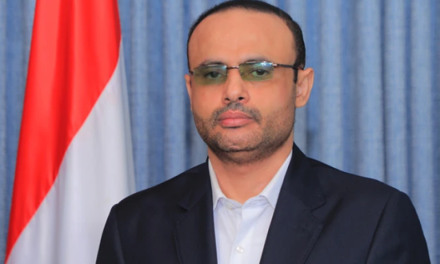الرئيس المشاط يعزّي في وفاة العلامة محسن بن يحيى العنسي