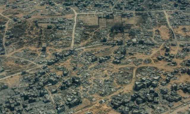 بعد ان سوتها بالأرض..كم سنة يحتاج الغزيون للتخلص من ركام الحرب؟