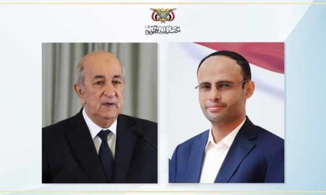 الرئيس المشاط يهنئ الرئيس الجزائري بذكرى ثورة الأول من نوفمبر