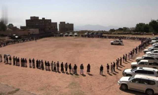 وقفة قبلية في المحويت وفاءً لدماء الشهداء وتأكيداً على الصمود والتعبئة