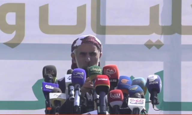 القائم بأعمال رئيس الوزراء يشارك عرس 1000 خريج من أبناء الشهداء