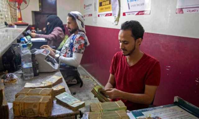 حكومة الخونة تواجه أسوأ أزمة مالية