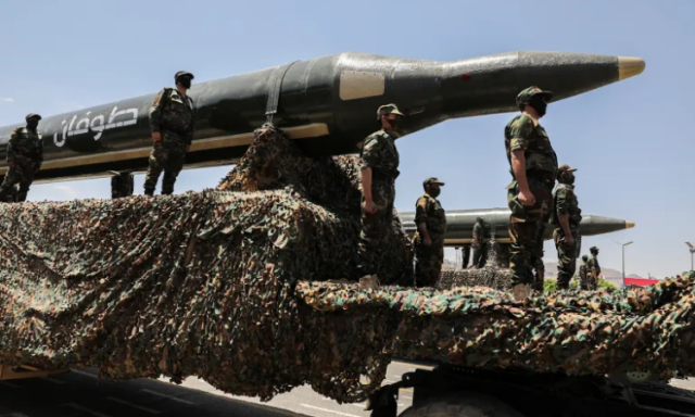مركز بحثي أمريكي: أي تحالف عسكري محتمل ضد صنعاء سيعرض المنطقة لخطر صواريخها