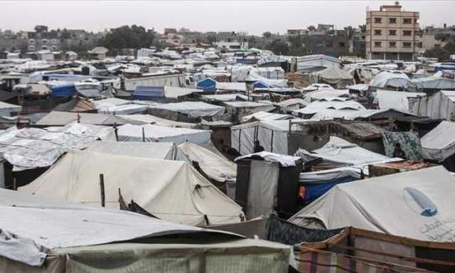 بين القصف والمنخفضات الجوية.. نازحو غزة يواجهون الموت داخل الخيام